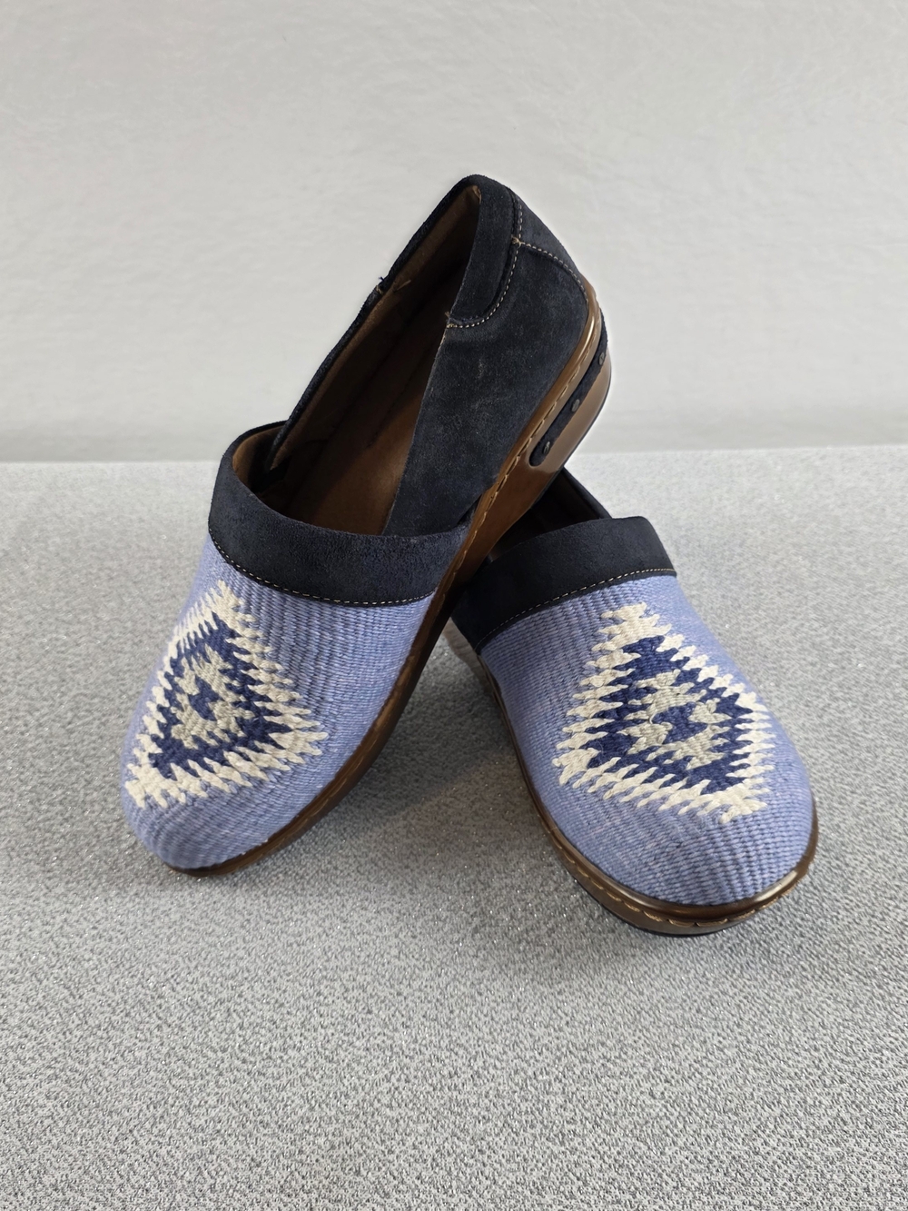 Born Bailie Southwestern Blanket Motif Clogs Blue Women's 10 - Picture 3 of 10